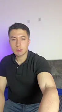 Alexander Connor online show from May 5, 11:57 am