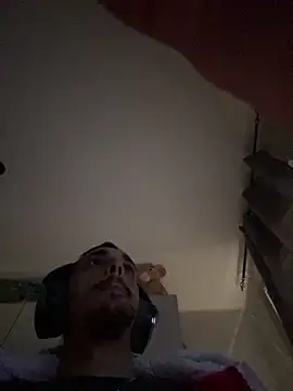 piccolo2002 online show from March 18, 3:03 pm