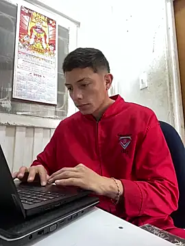 santiObrero online show from February 17, 7:00 pm