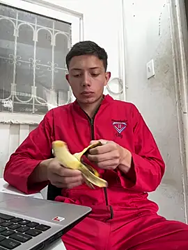 santiObrero online show from April 17, 3:15 pm