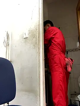 santiObrero online show from February 5, 4:47 pm