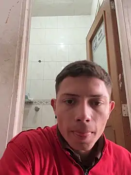 santiObrero online show from March 14, 3:29 pm