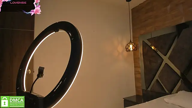 Zamahara Rodriguez online show from March 30, 7:59 pm