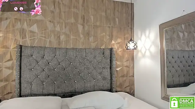 Zamahara Rodriguez online show from April 17, 8:00 pm