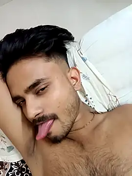 sdgjjkkmm online show from July 6, 7:49 pm