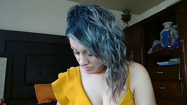 aitanalove  online show from June 11, 10:51 pm