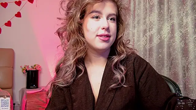 Snapshot of LilianBliss chatting on February 20, 9:28 pm LilianBliss online show from February 20, 9:28 pm