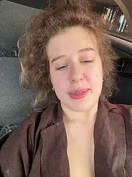 LilianBliss online show from May 17, 8:25 am