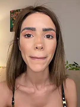 AyanaLys online show from April 5, 5:30 pm