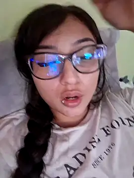 Marilyndackaria  online show from May 29, 8:04 pm
