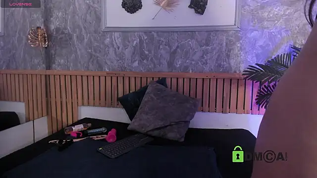 Marilyndackaria  online show from February 12, 11:21 am