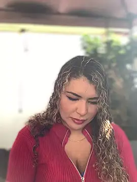 TianaRios Pink online show from January 19, 1:37 pm