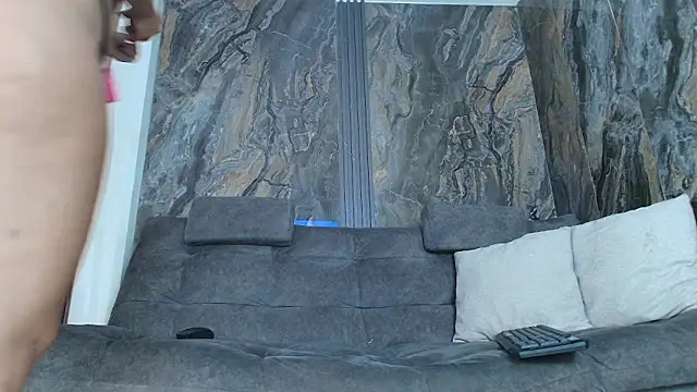 Adynrousse online show from March 10, 1:26 pm