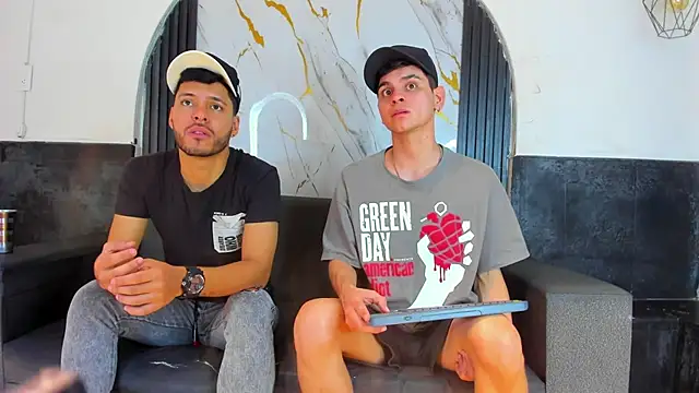 Angel Villareal online show from February 20, 5:04 am