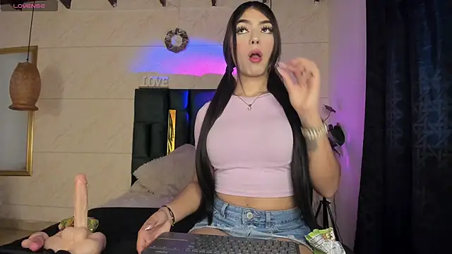 sophia willliamss online show from February 16, 11:42 am