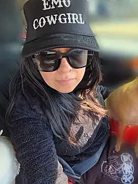 AriannaPenaxo online show from April 10, 8:27 pm