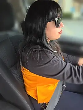 AriannaPenaxo online show from April 2, 7:53 pm