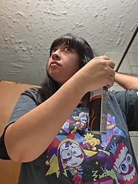 AriannaPenaxo online show from April 23, 10:55 pm