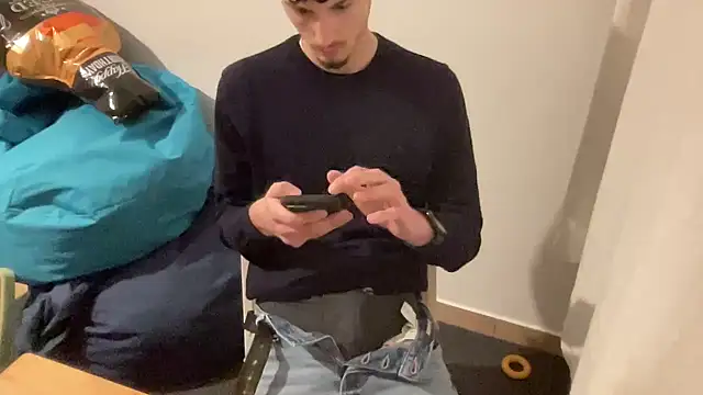 lukee000 online show from January 17, 5:05 pm