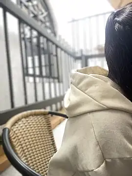 AuroraJohns Pink online show from February 1, 5:33 pm