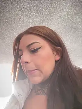 Snapshot of EmilyMoore_Pink chatting on February 4, 8:15 pm EmilyMoore Pink online show from February 4, 8:15 pm