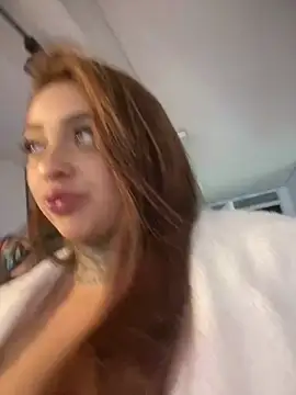 Snapshot of EmilyMoore_Pink chatting on February 3, 2:53 am EmilyMoore Pink online show from February 3, 2:53 am