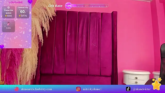 mitzukywinteer online show from June 6, 8:14 pm