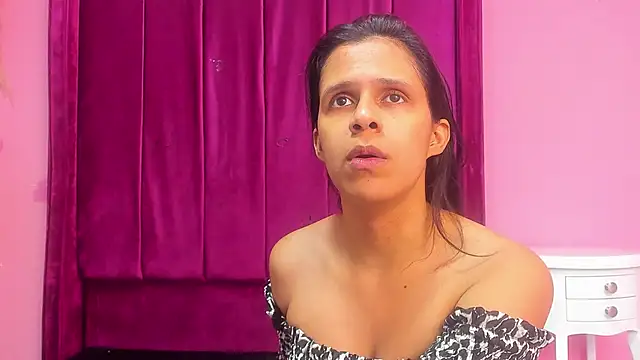 mitzukywinteer online show from April 10, 7:54 pm