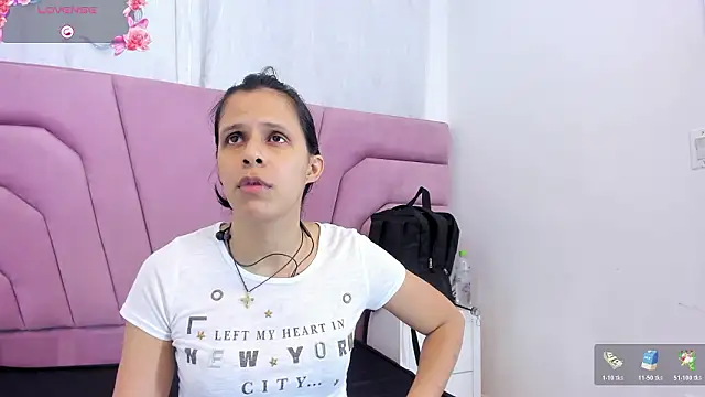 Snapshot of mitzukywinteer chatting on March 1, 8:20 pm mitzukywinteer online show from March 1, 8:20 pm