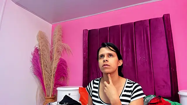 mitzukywinteer online show from June 12, 9:56 pm