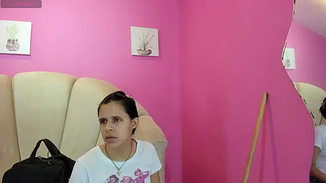 Snapshot of mitzukywinteer chatting on February 23, 8:42 pm mitzukywinteer online show from February 23, 8:42 pm