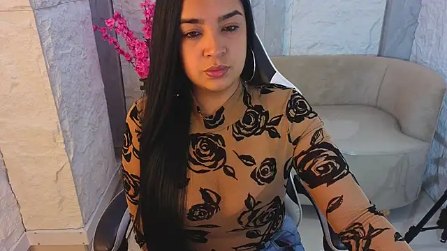 Aliz Cooper Tx online show from February 6, 7:43 pm