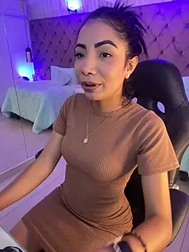 Auri   online show from March 31, 7:38 pm