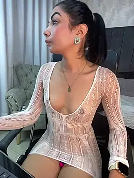 Auri   online show from March 13, 11:59 am