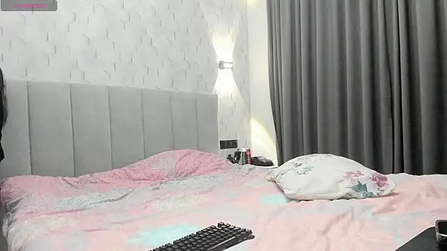 theadorableprinces online show from March 14, 4:02 pm