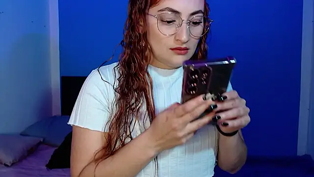 Analia111 online show from March 21, 12:56 am