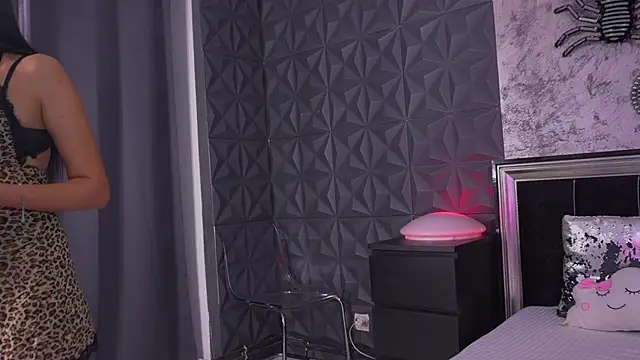 Tarra Star online show from February 13, 7:03 pm