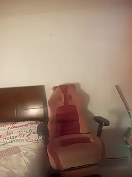 Snapshot of Elena_sweet1 chatting on February 18, 1:40 pm Elena sweet1 online show from February 18, 1:40 pm