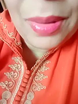 Naughty-Yousra online show from May 15, 8:34 am