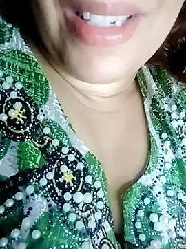 Naughty-Yousra online show from February 28, 12:16 pm