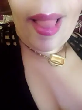 Naughty-Yousra online show from May 16, 8:46 am