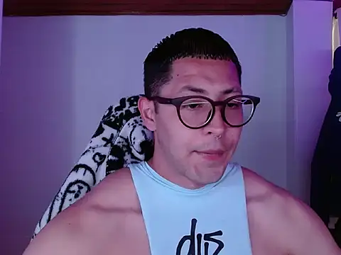 Spilios low online show from February 10, 8:52 pm