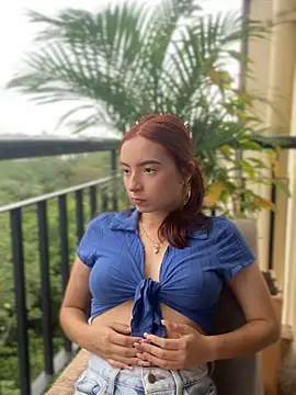 Carithooo online show from February 6, 1:51 pm