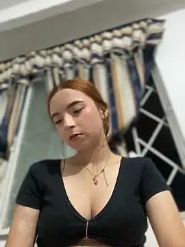 Carithooo online show from March 5, 11:43 pm