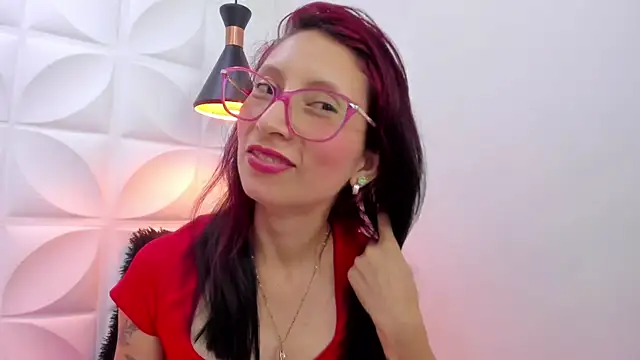 Snapshot of zaira_skinny chatting on June 25, 5:12 am zaira skinny online show from June 25, 5:12 am
