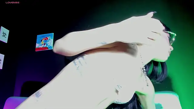 KittyMadi online show from February 7, 5:37 am