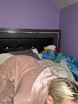 Snapshot of LindseyFAFO chatting on February 10, 6:51 pm LindseyFAFO online show from February 10, 6:51 pm