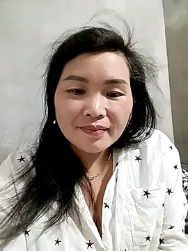 nana nana99 online show from May 4, 3:04 pm