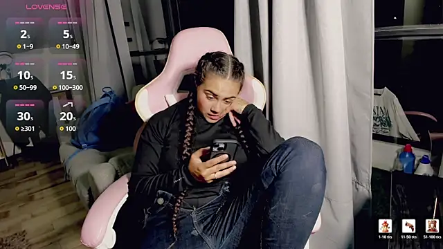 VictoriaHoneyy online show from May 15, 2:09 am
