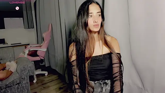 VictoriaHoneyy online show from May 5, 1:41 am
